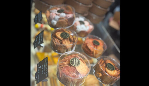 BOITE DE PETIT FOUR
