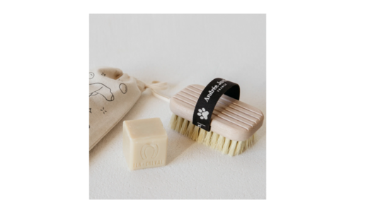 Brosse de bain et massage pour chien + savon de Marseille Andrée Jardin