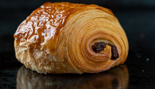 PAIN AU CHOCOLAT