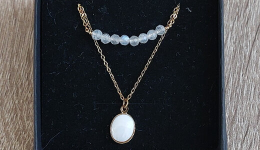 Collier double rang PIERRE DE LUNE