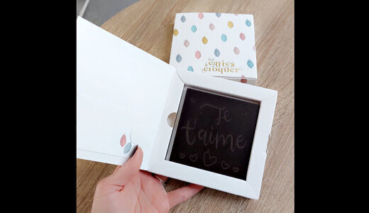 Carte à croquer "Je t'aime" noir