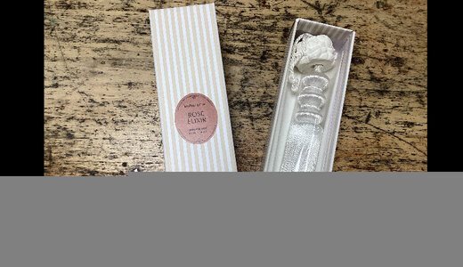 Pompon Parfumé Rose Elixir Banc