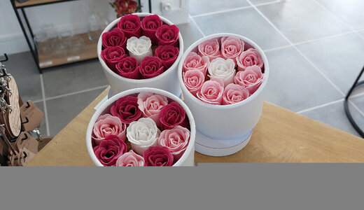 Coffret boite ronde avec roses