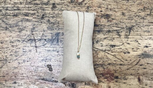 Collier perles japonaises vert