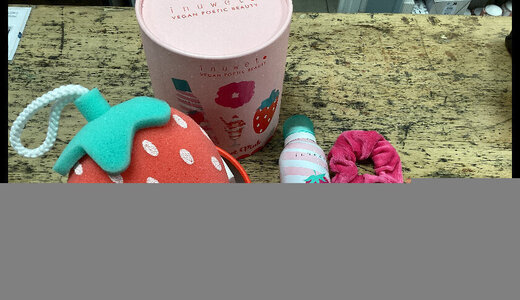 Coffret sweet pink mousse douche éponge chouchou