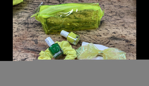 Trousse beauté néon jaune