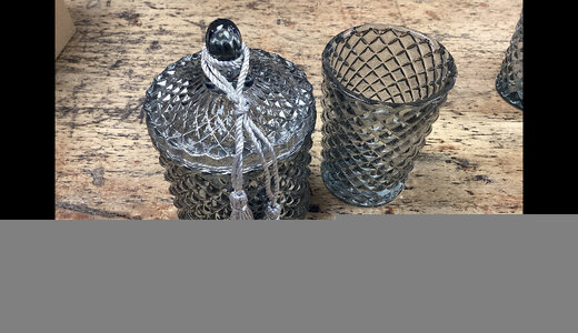 Pot a cotons et verre diamant