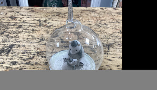 Boule de noël dôme ours polaire 