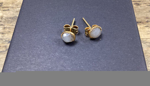 Bo puce or labradonite