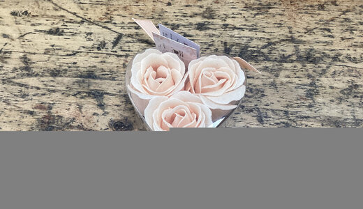Boîte coeur 3 roses de savon