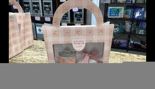 Coffret parfumé bougie macaron framboise